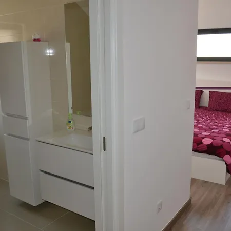 Neue Moderne Mit Privatem Pool By Interhome * Famalicão