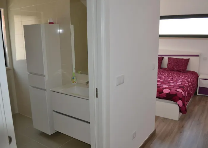 Neue Moderne Mit Privatem Pool By Interhome * Famalicão